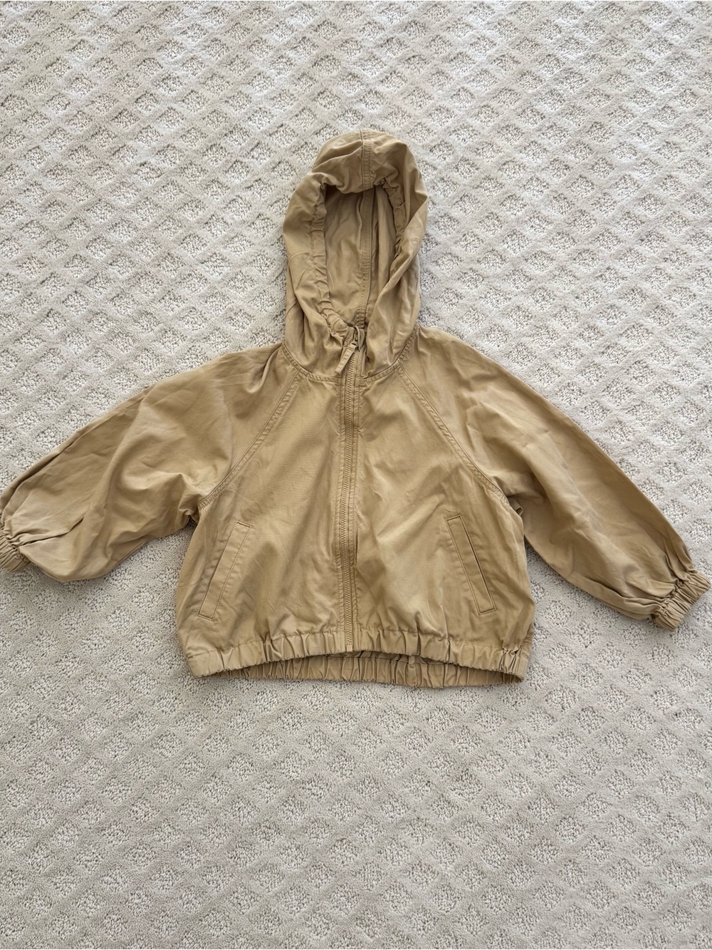 Uniqlo Kids Hooded Relaxed Parka in Beige - Picture 2 of 4